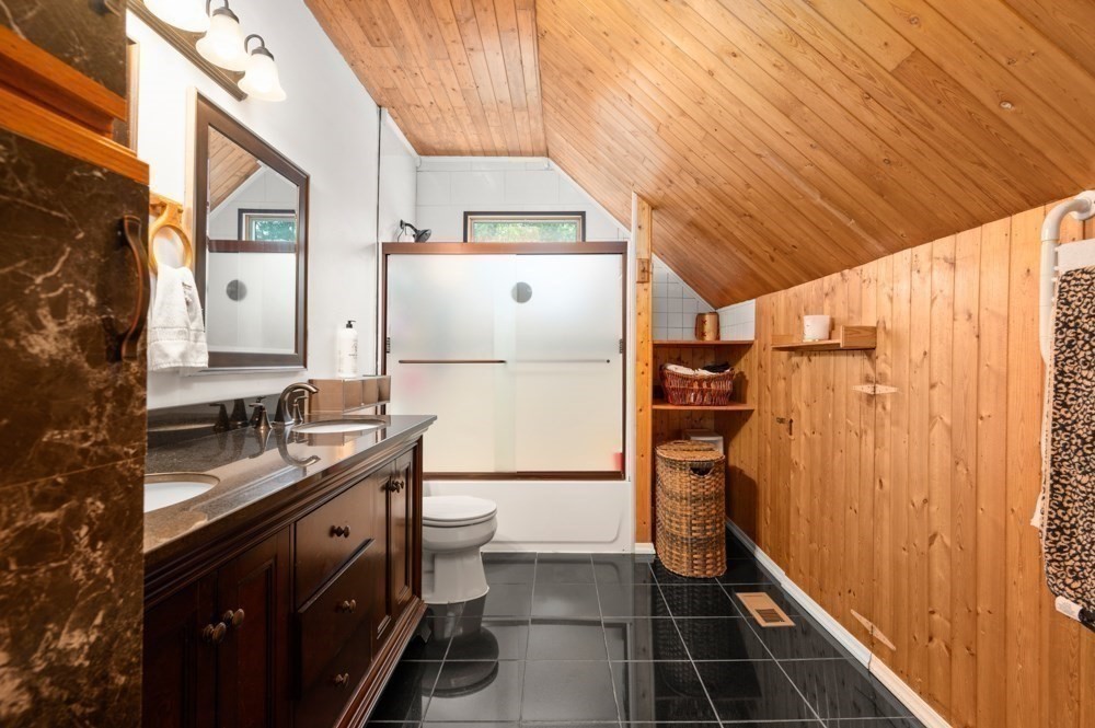 25 Ledge Street Melrose, MA 02176 - Photo 29 of 42