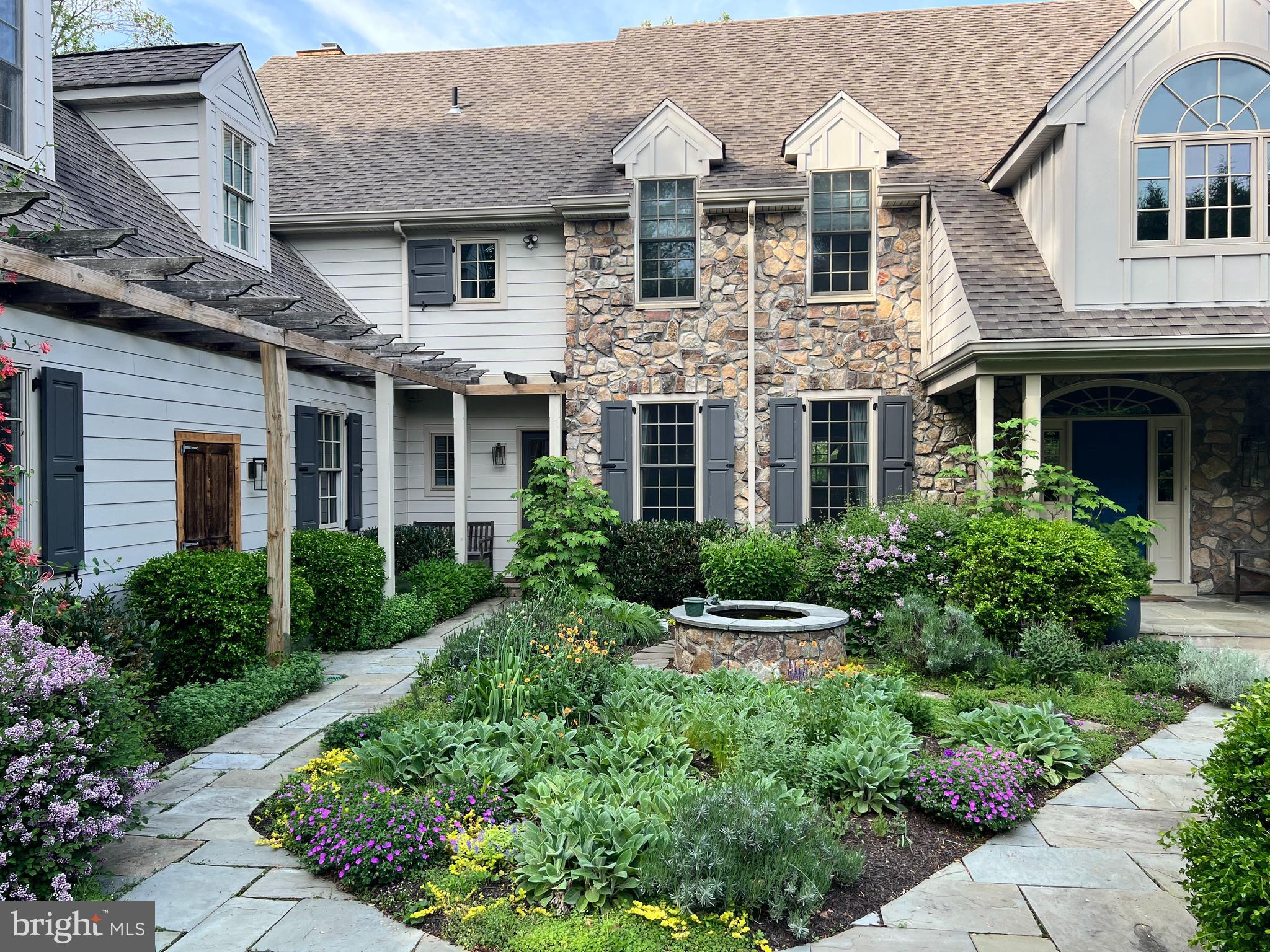 607 Newtown Road Berwyn, PA 19312 - Photo 4 of 83 Owner's photo of a past summer