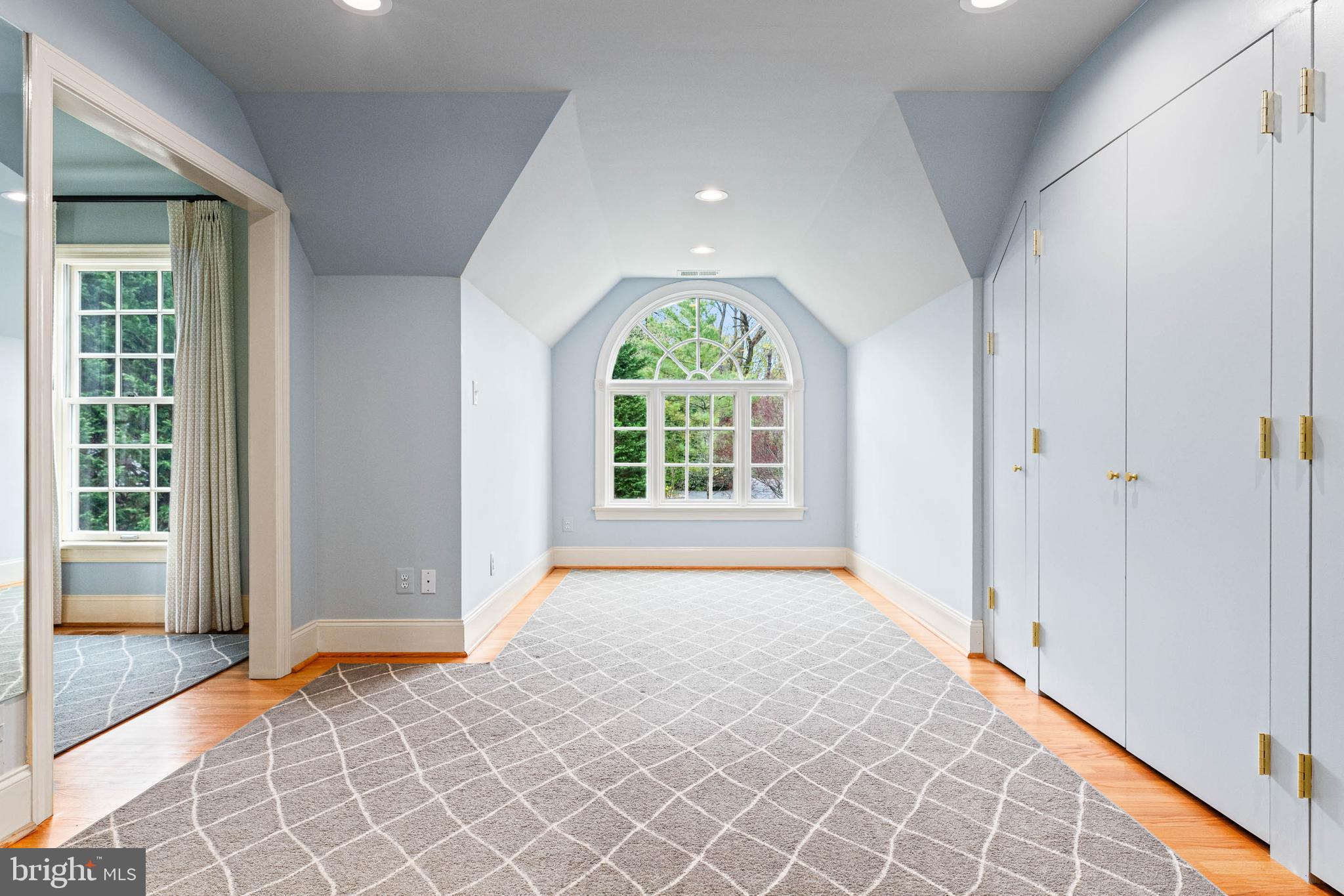 607 Newtown Road Berwyn, PA 19312 - Photo 42 of 83 an empty room with windows