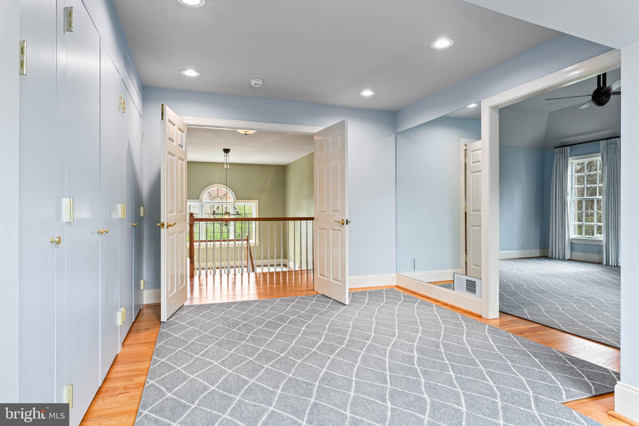 607 Newtown Road Berwyn, PA 19312 - Photo 43 of 83 Dressing Area/Sitting Area