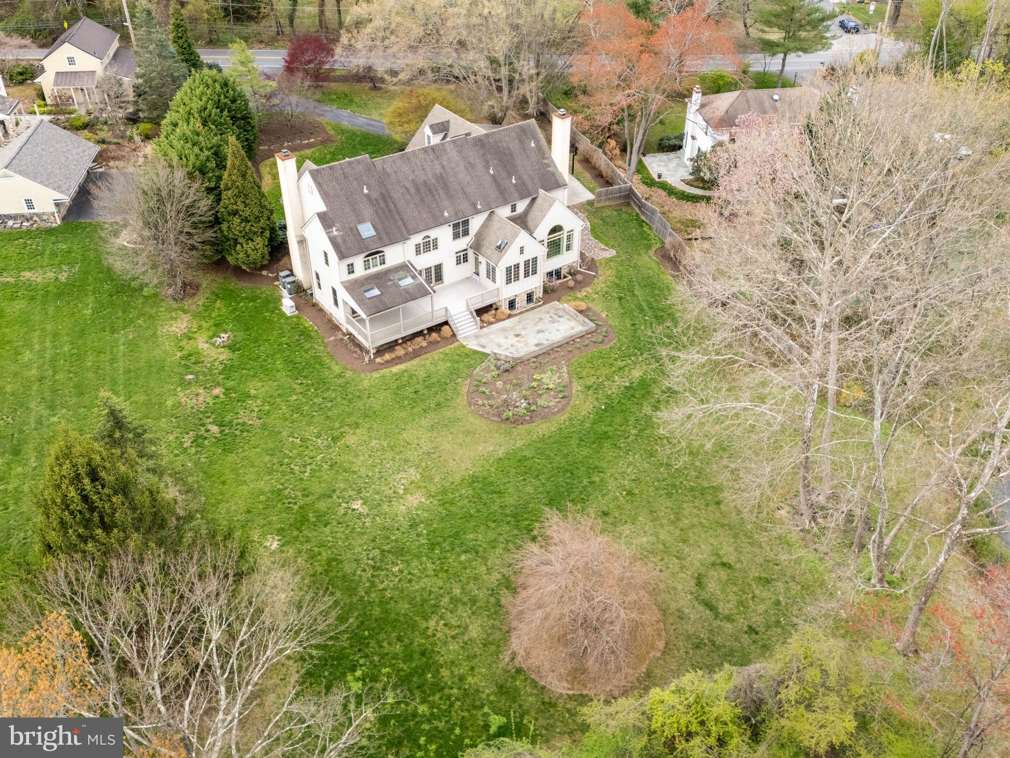 607 Newtown Road Berwyn, PA 19312 - Photo 75 of 83 a view of a garden with an outdoor space