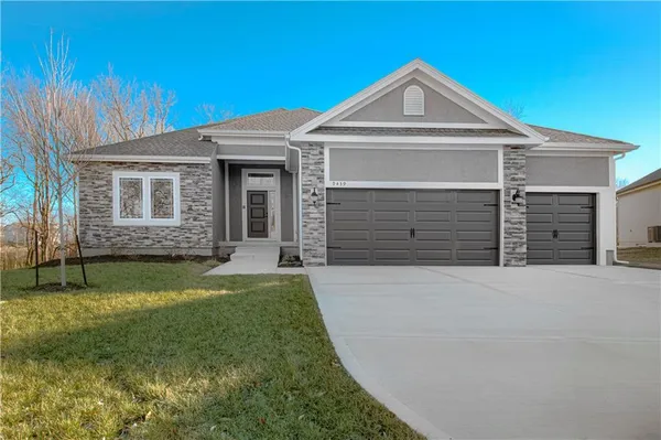 $527,970 | 9439 North Belton Avenue, Kansas City, MO 64154