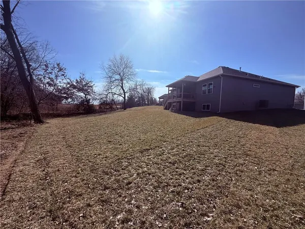 $527,970 | 9439 North Belton Avenue, Kansas City, MO 64154