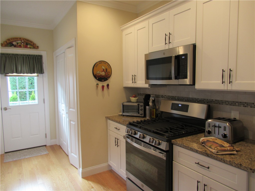 6 Daisy Lane Coventry, RI 02816 - Photo 5 of 24