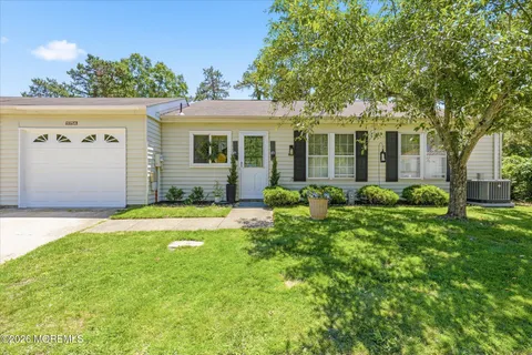 $285,000 | 575 A Sheffield Drive, Manchester Township, NJ 08759