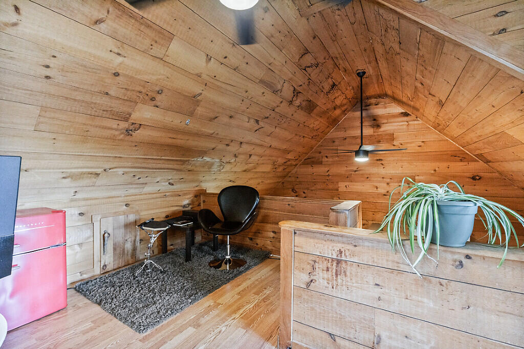 325 Molunkus Road Cornville, ME 04976 - Photo 28 of 44 Loft