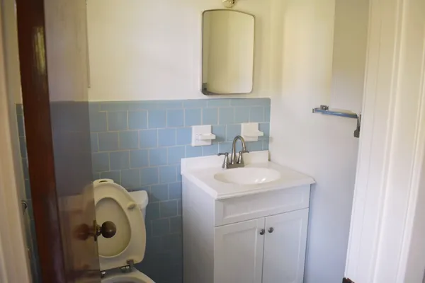 $2,100 | 5126 Beechnut Street, Houston, TX 77096