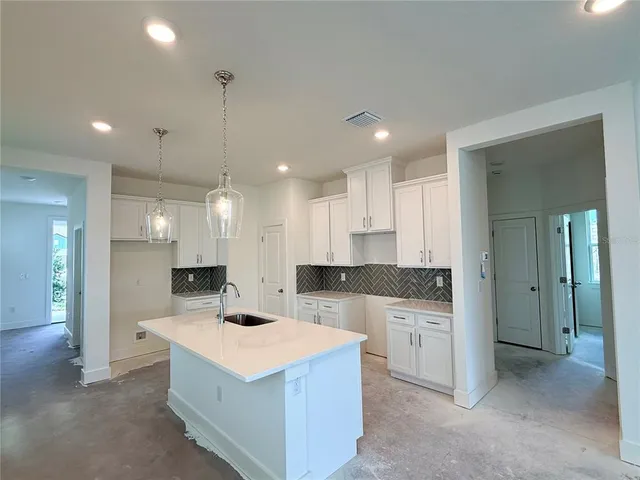 $329,805 | 7951 Chandler Lk Court, Unit LOT 5, Hudson, FL 34667