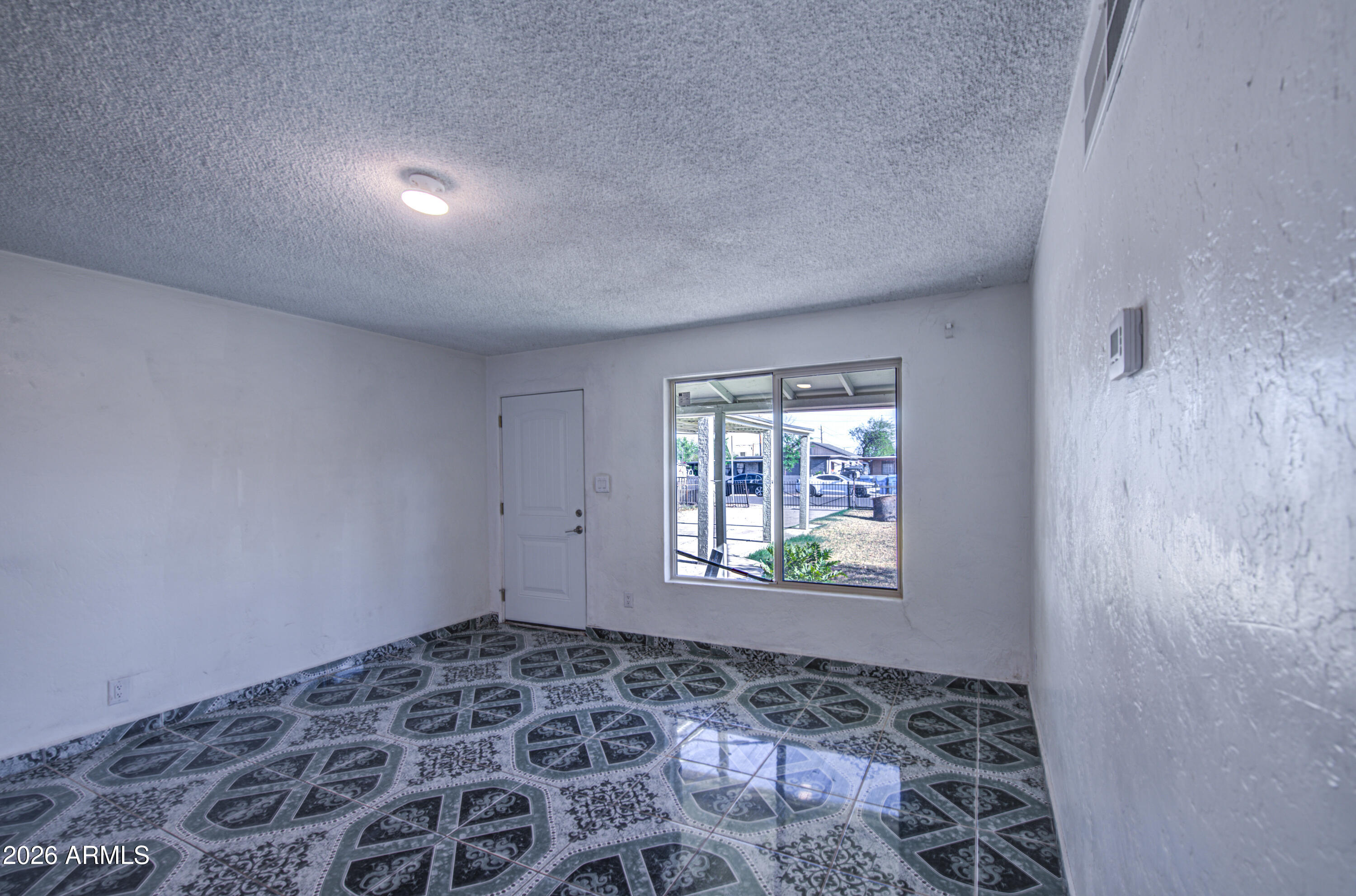 3204 West Monte Vista Road Phoenix, AZ 85009 - Photo 8 of 42 Living Room 3