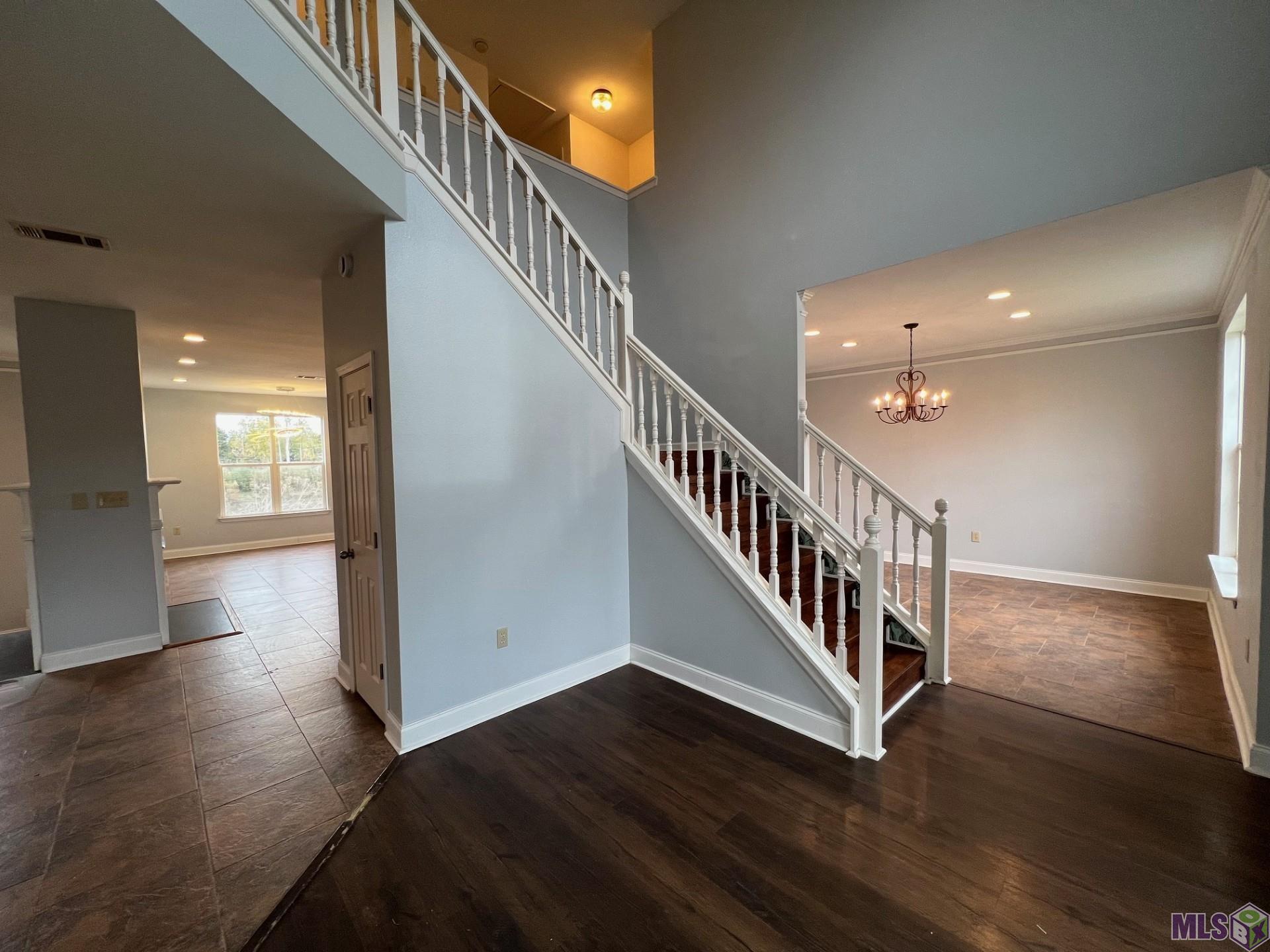 14203 Cloverhill Boulevard Baton Rouge, LA 70809 - Photo 2 of 17