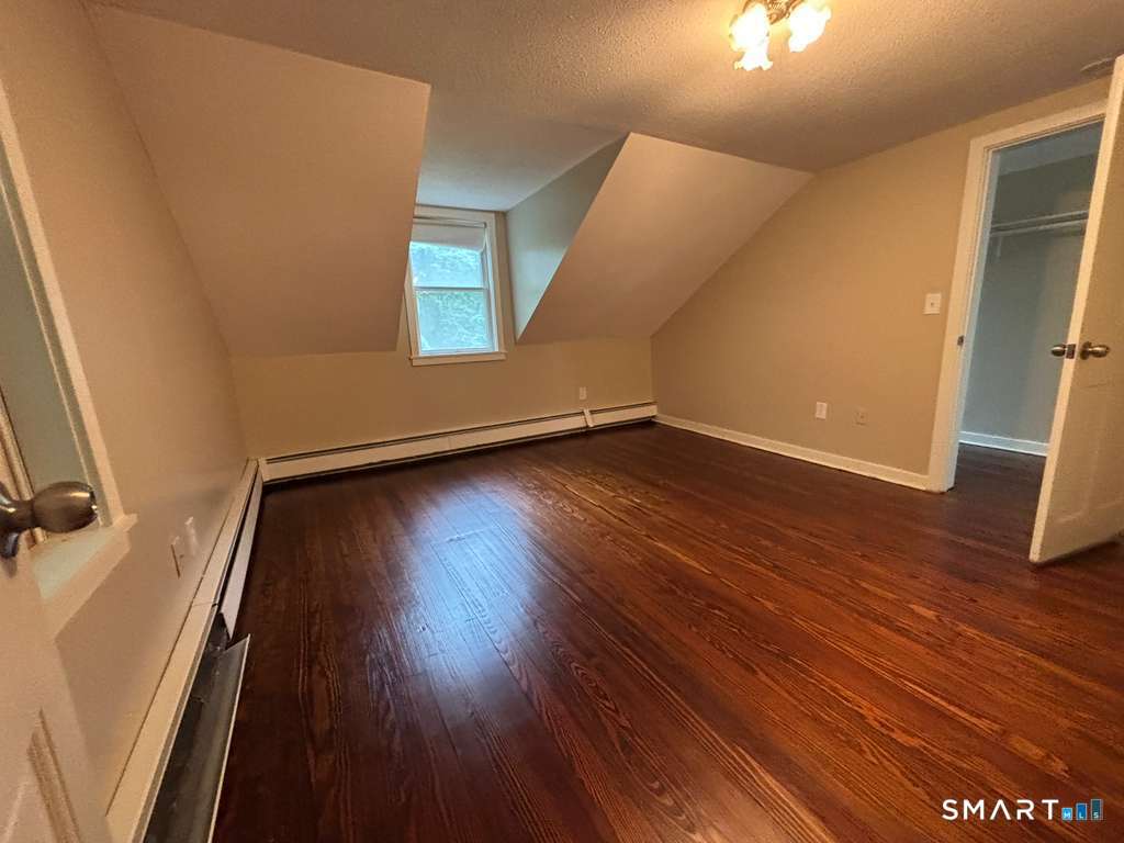 7 Seminary Road Simsbury, CT 06070 - Photo 5 of 19
