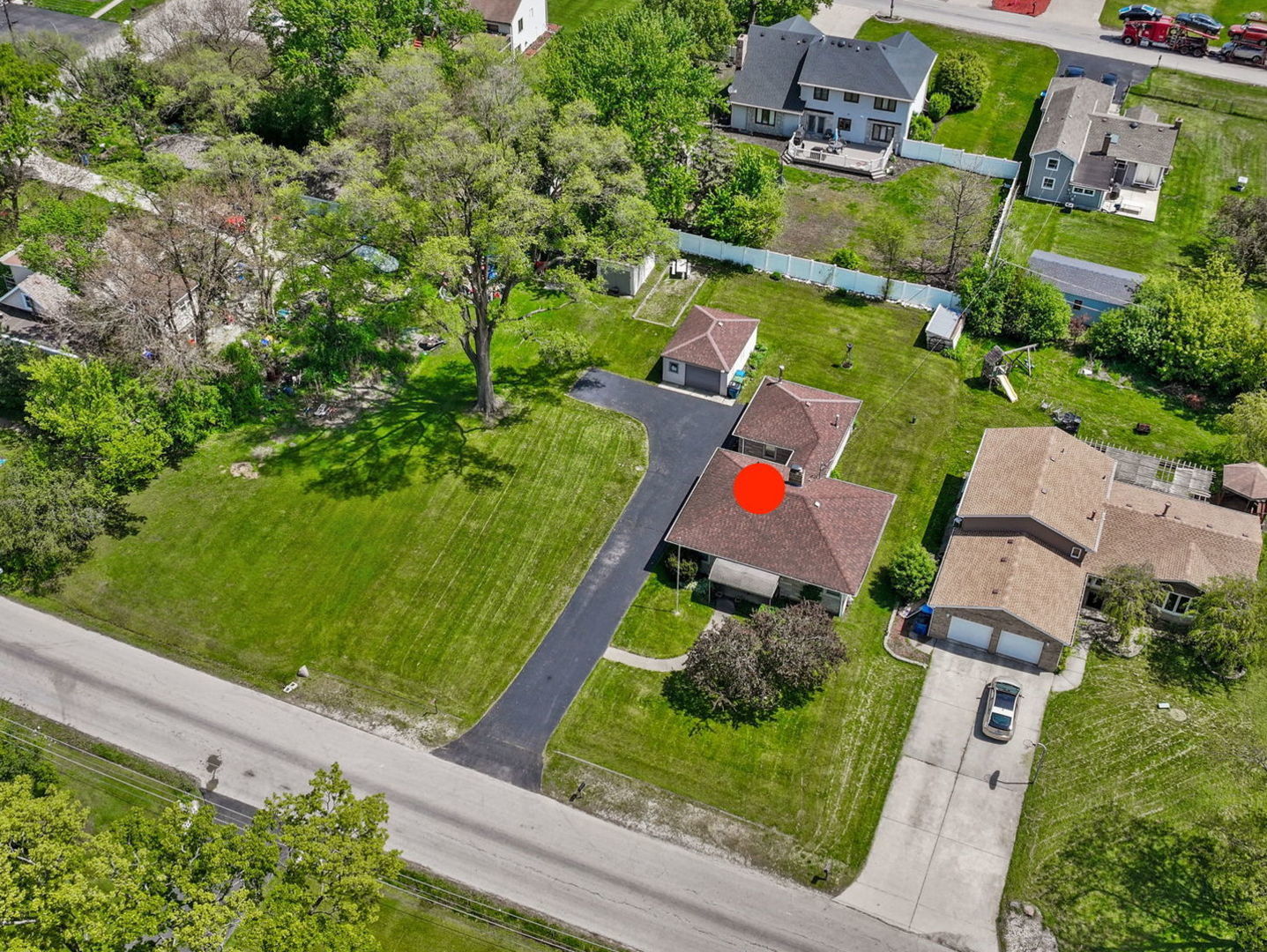 4N365 9th Avenue Addison, IL 60101 - Photo 22 of 24 an aerial view of a house with a garden