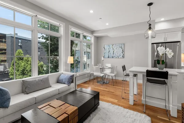$3,200 | 145 Stoughton Street, Unit 4R, Boston, MA 02125