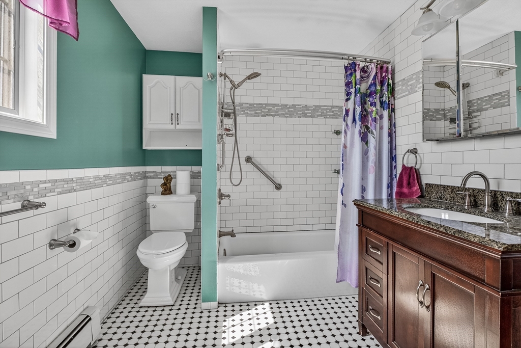 24 Fairview Street Winthrop, MA 02152 - Photo 23 of 32