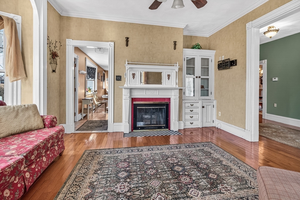 24 Fairview Street Winthrop, MA 02152 - Photo 7 of 32