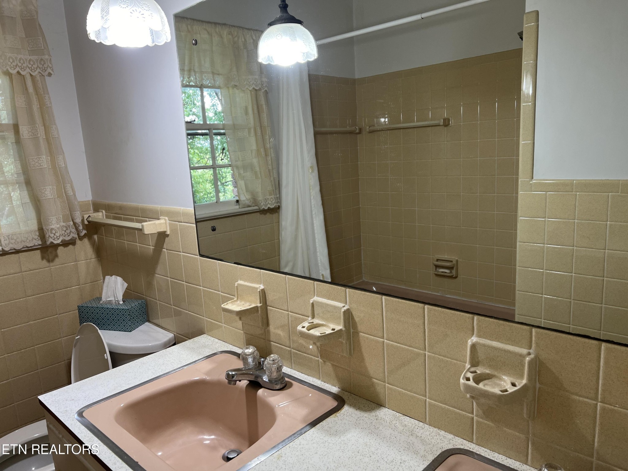 246 Bluff Road Kingston, TN 37763 - Photo 10 of 12 Gallery Image 10