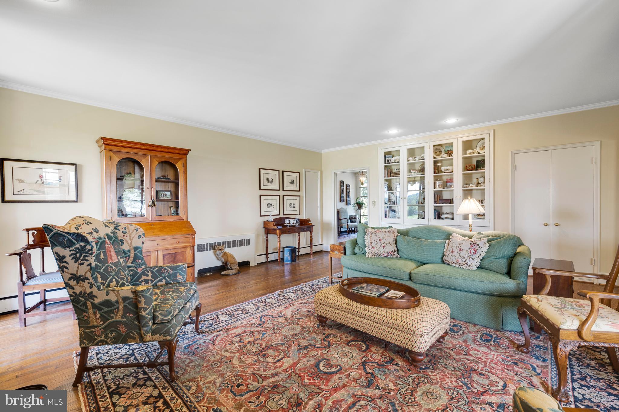 14111 Green Road Glyndon, MD 21136 - Photo 24 of 146 a living room with furniture and a window