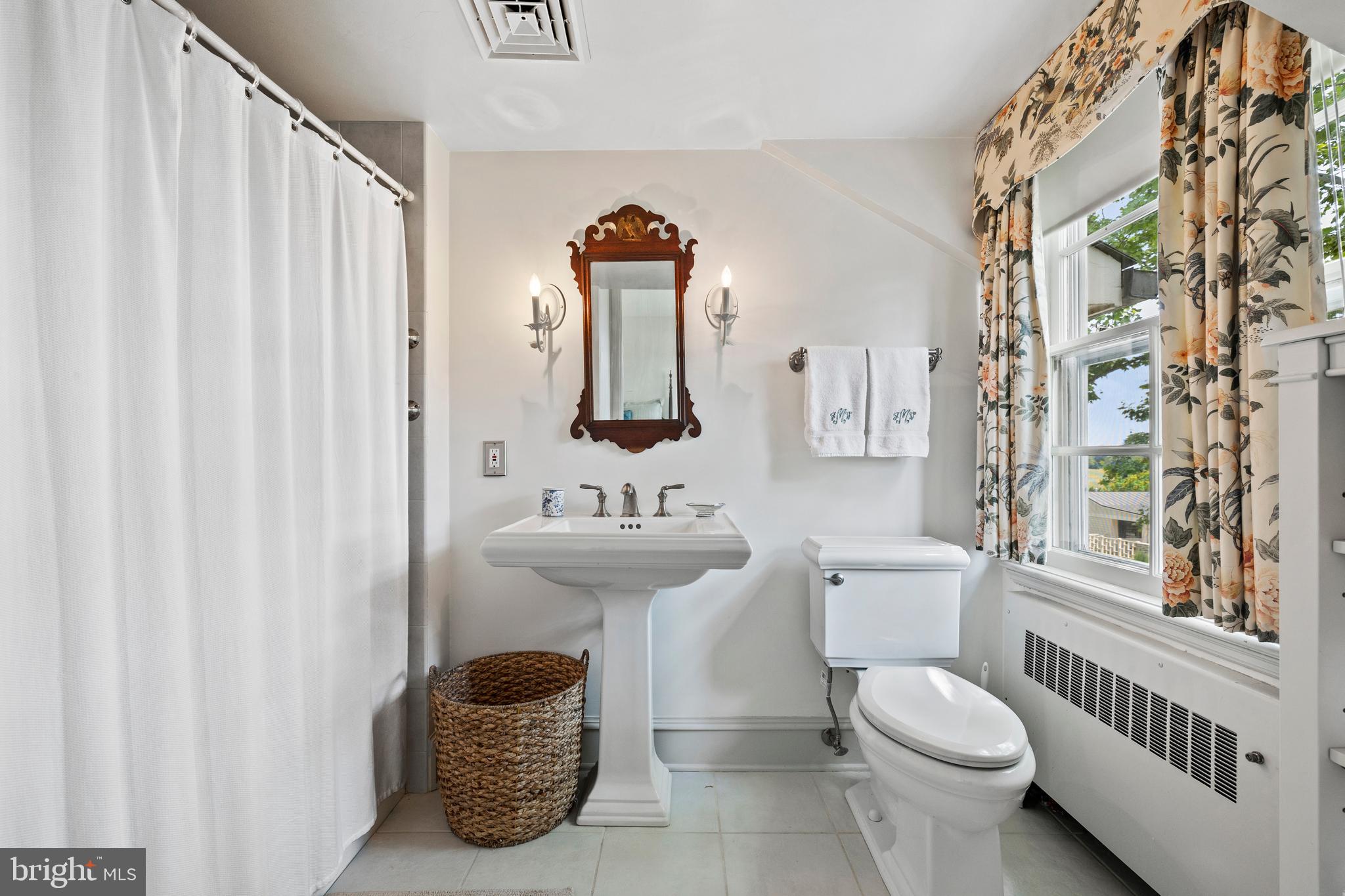 14111 Green Road Glyndon, MD 21136 - Photo 74 of 146 Bedroom 4 Bath