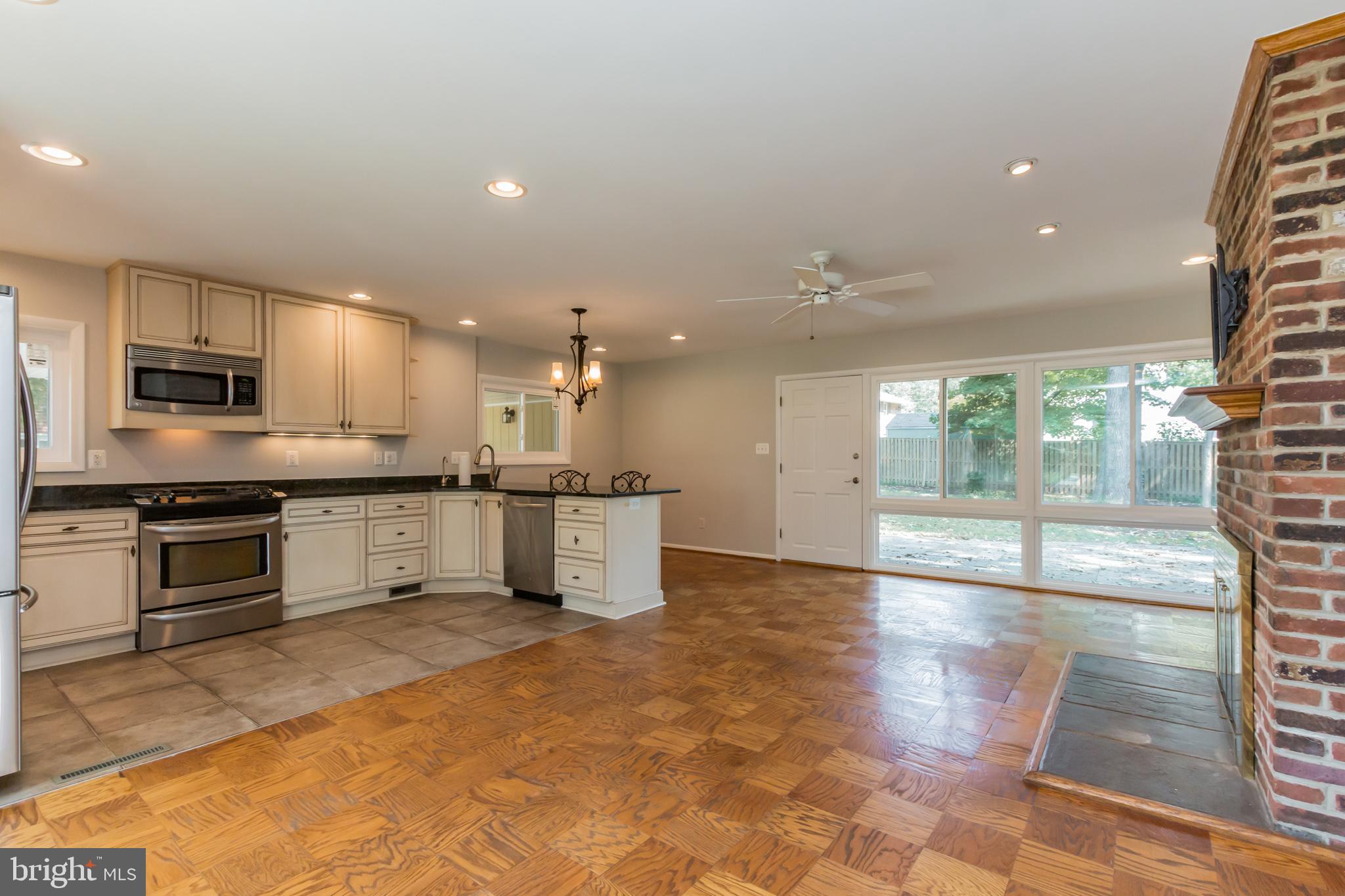 5512 Ivor Street Springfield, VA 22151 - Photo 2 of 36 Kitchen