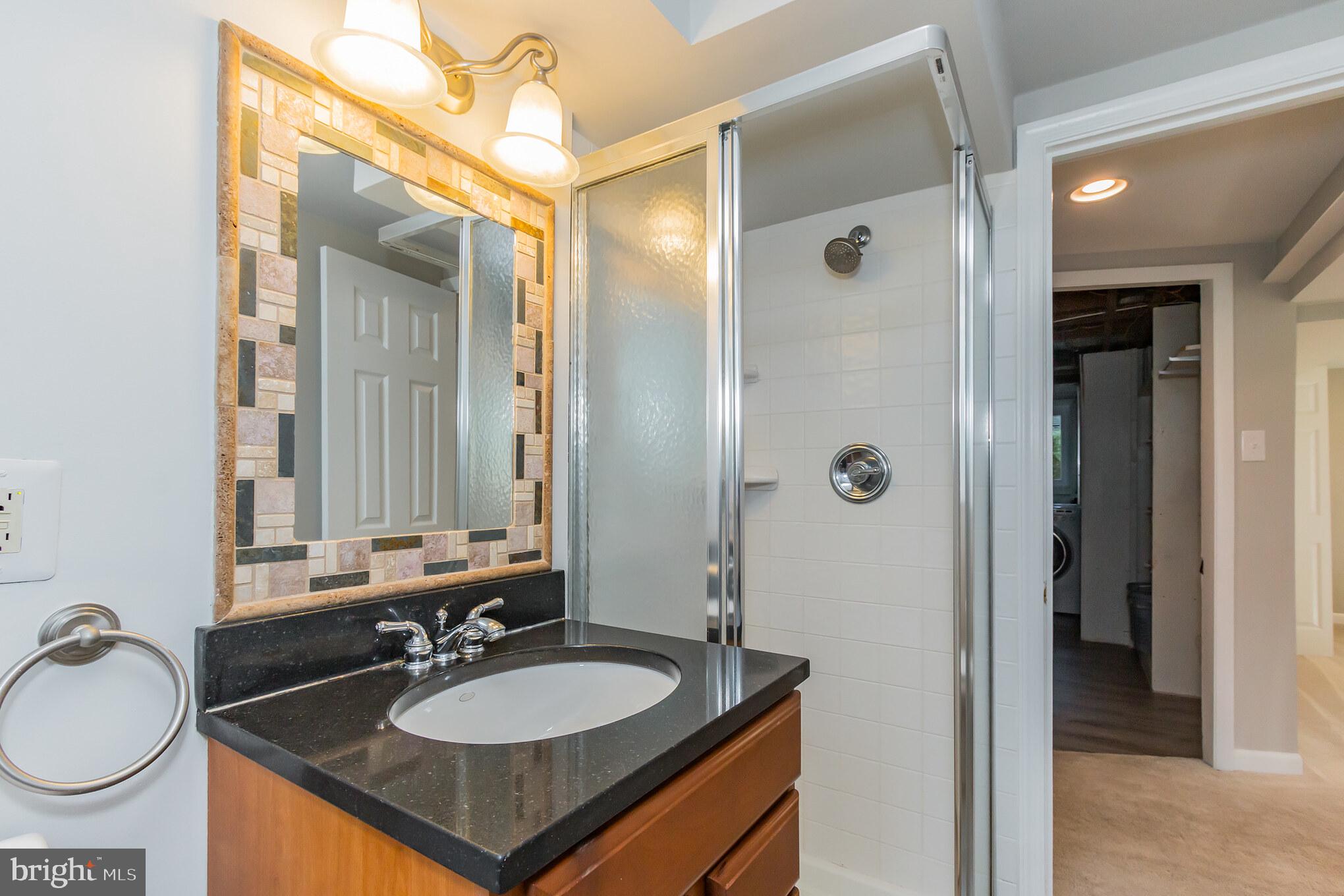 5512 Ivor Street Springfield, VA 22151 - Photo 28 of 36 Bathroom