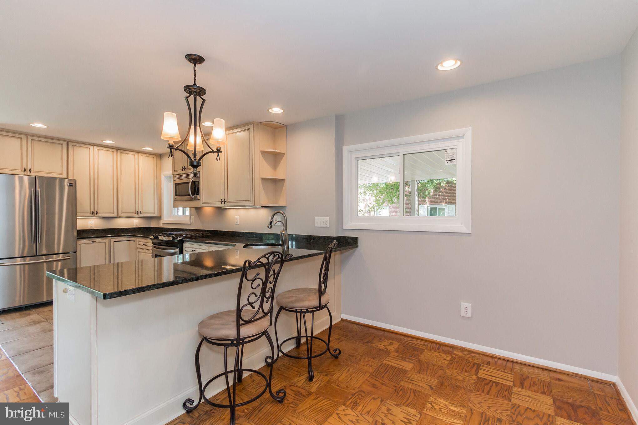 5512 Ivor Street Springfield, VA 22151 - Photo 8 of 36 Kitchen