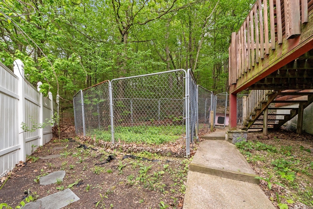 90 Appleton Circle Fitchburg, MA 01420 - Photo 28 of 30