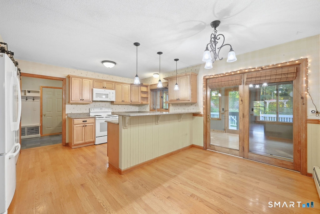 435 Old Slocum Road Hebron, CT 06231 - Photo 12 of 38 TOTAL VIEW OF THE KITCHEN