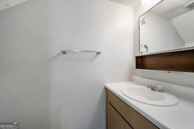 $590,000 | 901 Orange Street, Unit B, Fort Valley, GA 31030