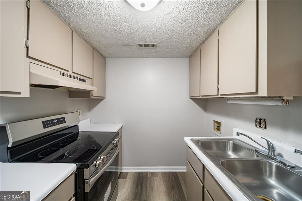 901 Orange Street, Unit B Fort Valley, GA 31030 - Photo 10 of 19