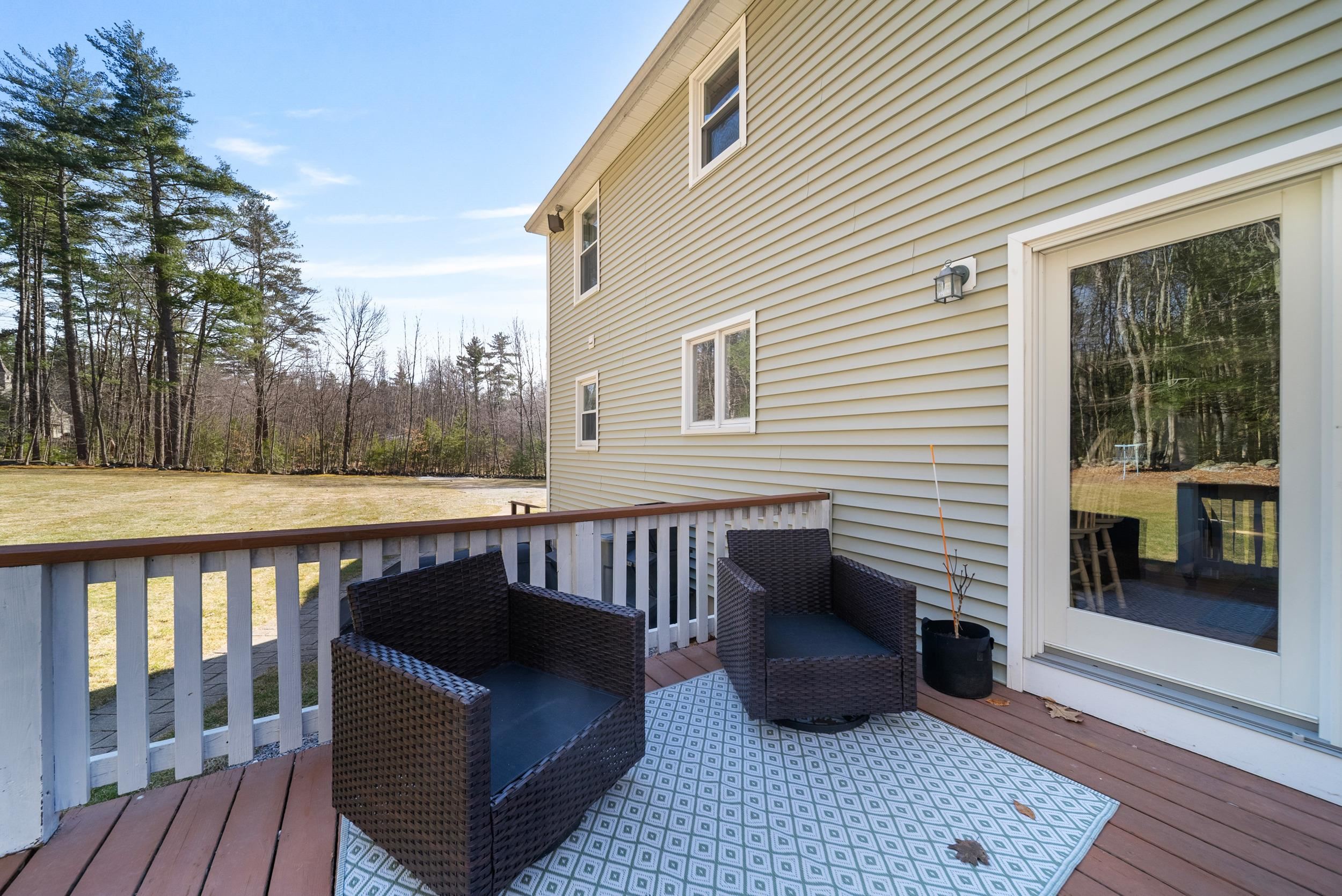 916 River Road Weare, NH 03281 - Photo 13 of 56