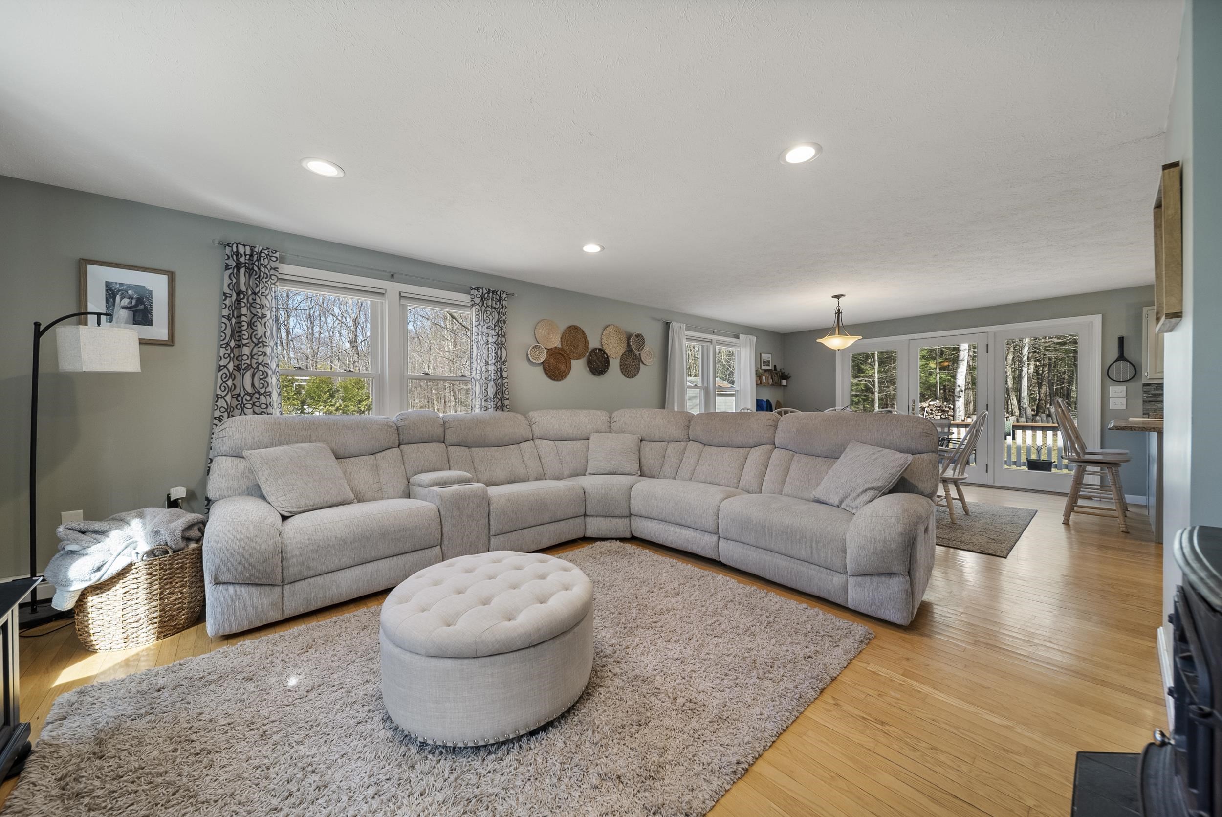 916 River Road Weare, NH 03281 - Photo 14 of 56