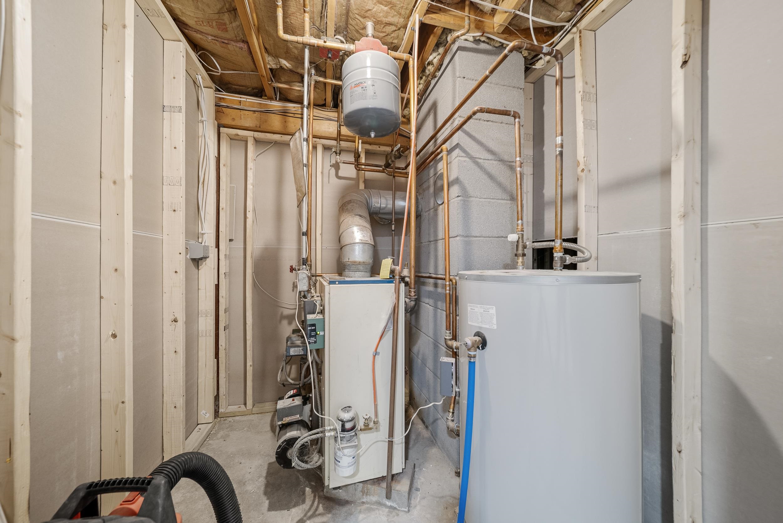 916 River Road Weare, NH 03281 - Photo 41 of 56