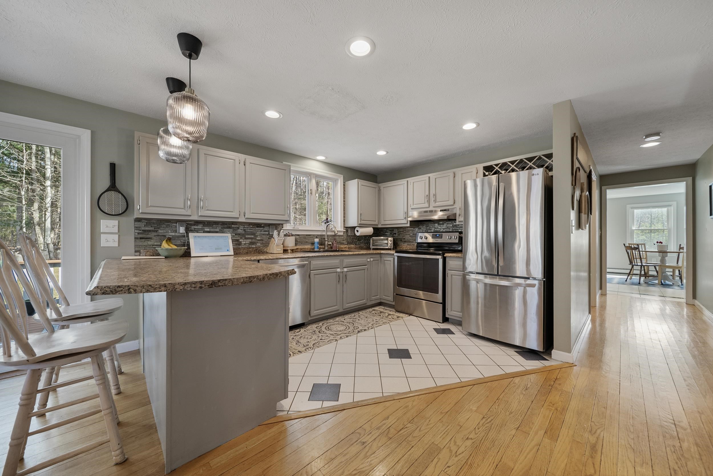 916 River Road Weare, NH 03281 - Photo 9 of 56