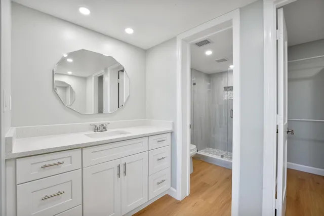 $349,900 | 801 Lake Shore Drive, Unit 112, Lake Park, FL 33403