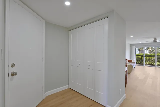 $349,900 | 801 Lake Shore Drive, Unit 112, Lake Park, FL 33403