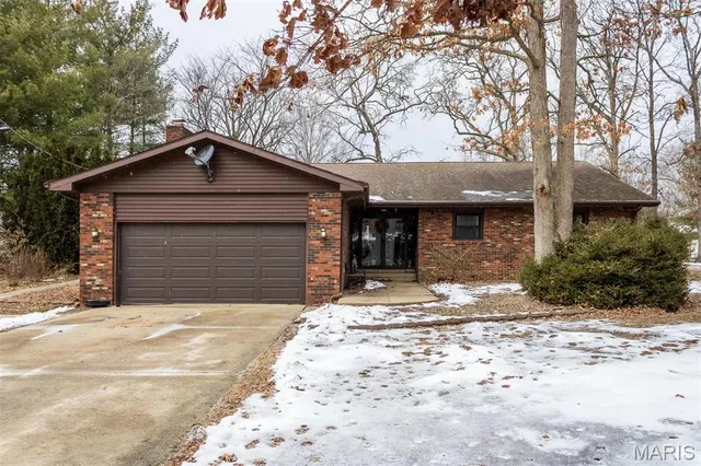 $175,000 | 3 Echo Lane, Centralia, IL 62801
