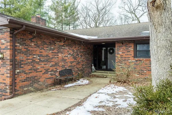 $150,000 | 3 Echo Lane, Centralia, IL 62801