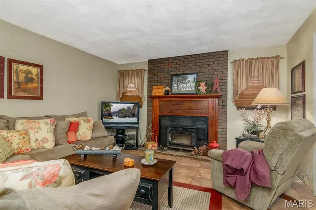 $175,000 | 3 Echo Lane, Centralia, IL 62801