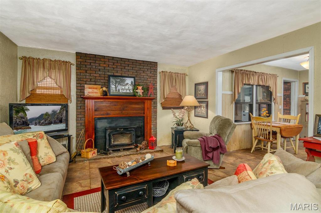 3 Echo Lane Centralia, IL 62801 - Photo 7 of 32