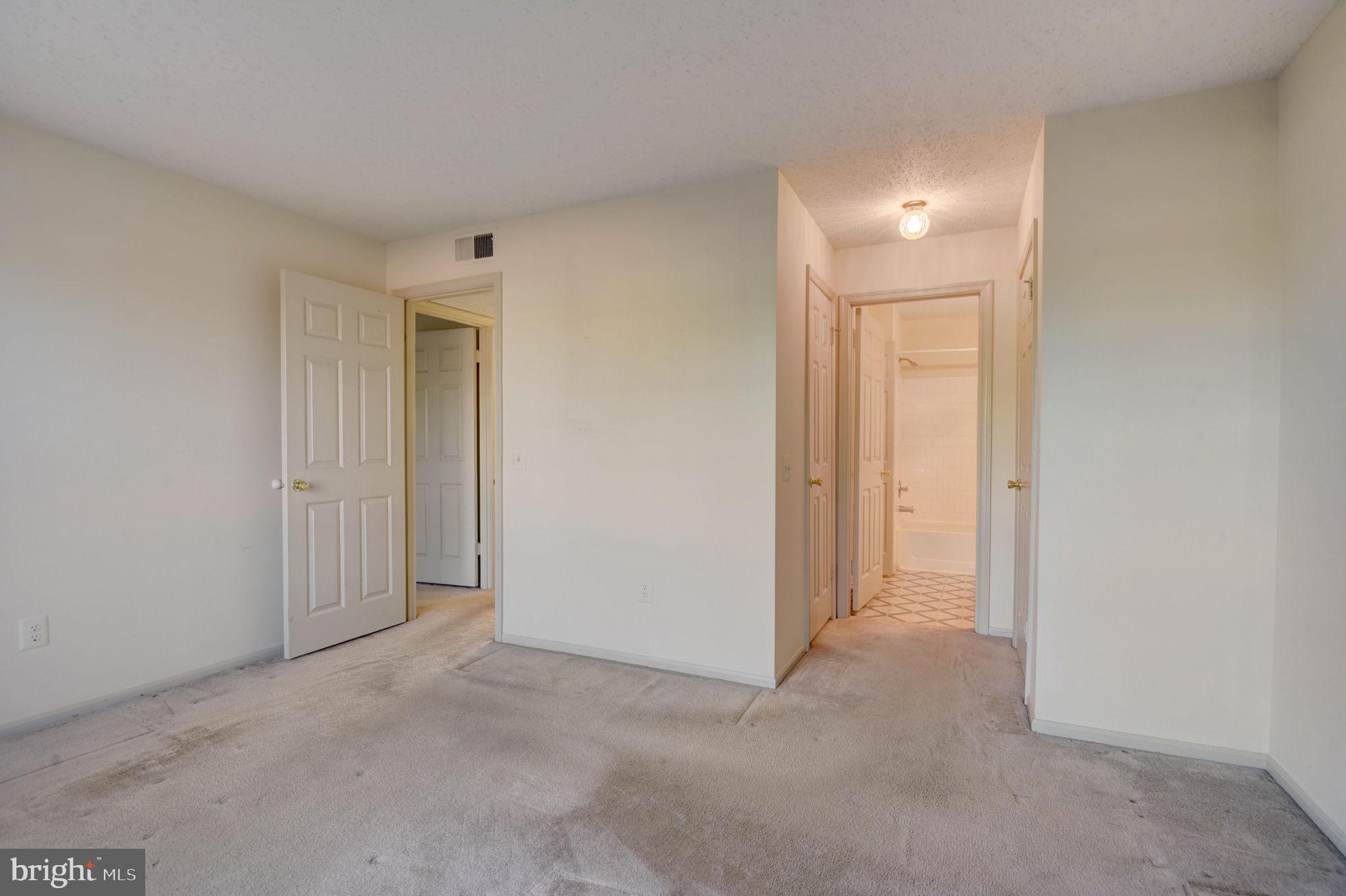 102 Fort Evans Road Southeast, Unit D Leesburg, VA 20175 - Photo 19 of 34 Gallery Image 19