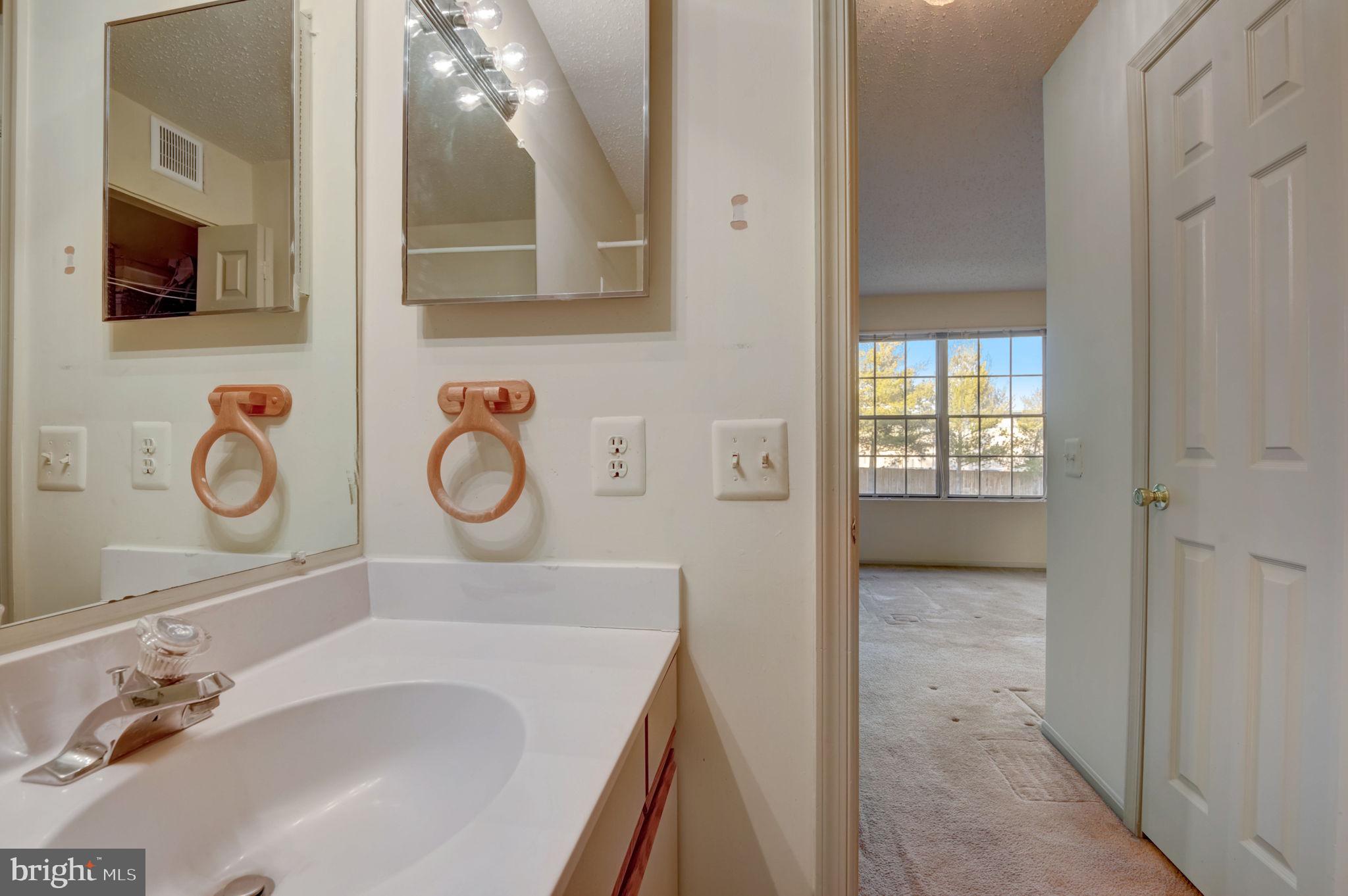 102 Fort Evans Road Southeast, Unit D Leesburg, VA 20175 - Photo 22 of 34 Gallery Image 22