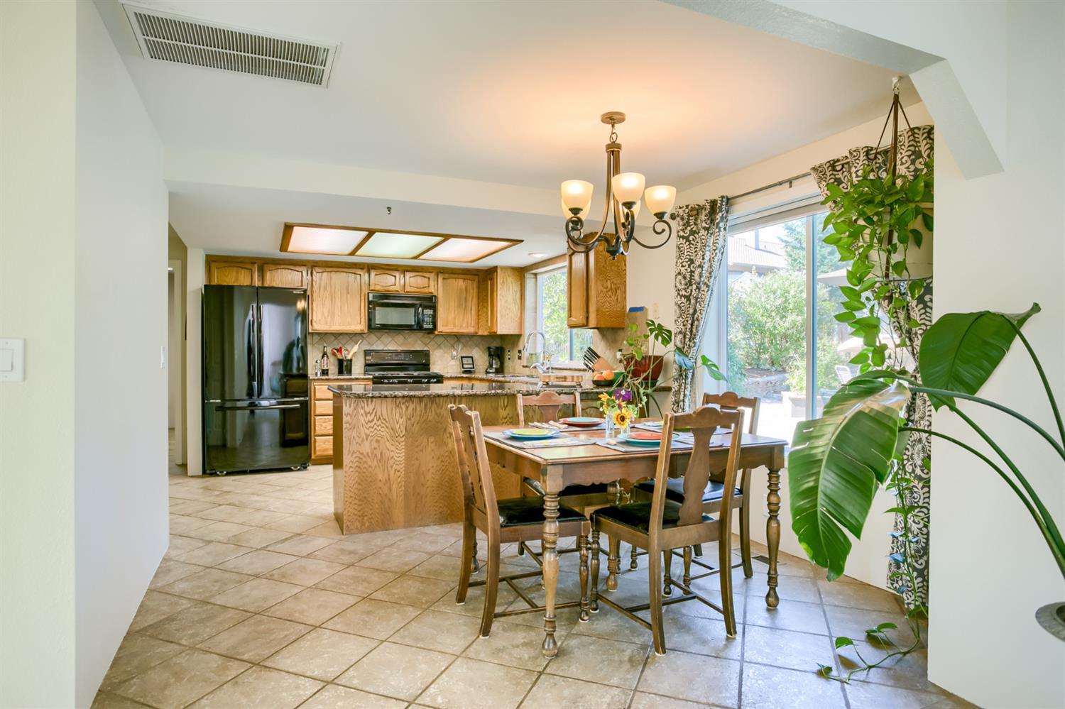 2823 Yvonne Road Medford, OR 97504 - Photo 10 of 33 Additional Photo