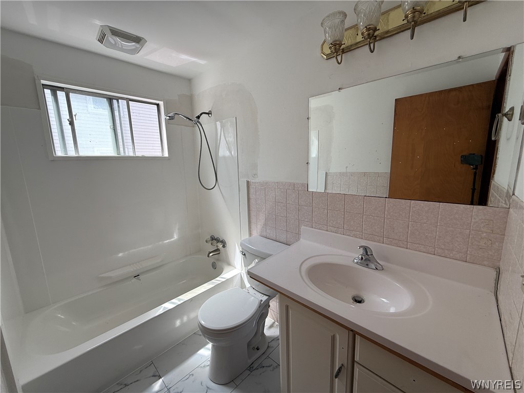 435 Brighton Road Tonawanda, NY 14150 - Photo 16 of 31