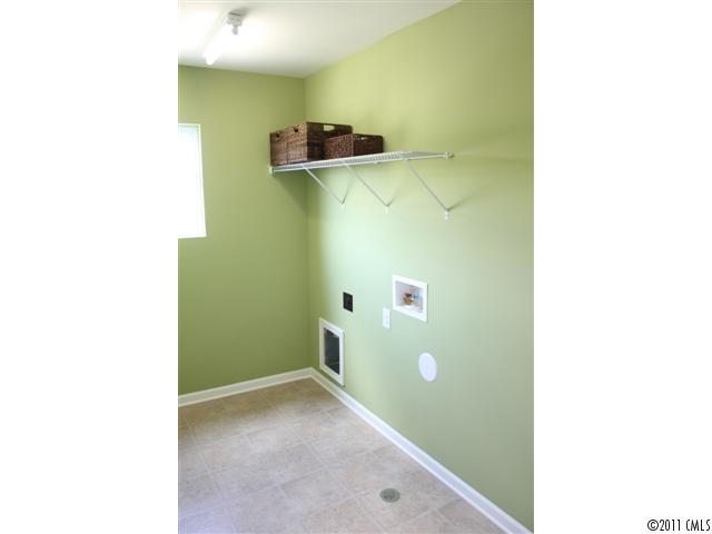 9705 Paper Tree Road Charlotte, NC 28227 - Photo 11 of 16 Gallery Image 11