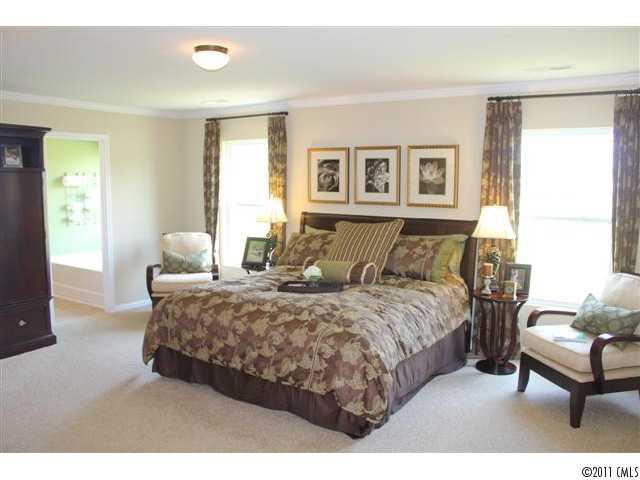 9705 Paper Tree Road Charlotte, NC 28227 - Photo 7 of 16 Gallery Image 7
