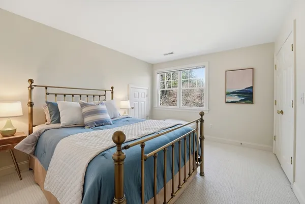 $1,100,000 | 11 Longmeadow Way, Unit 11, Acton, MA 01720