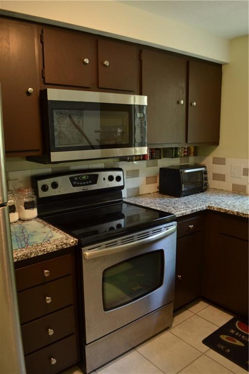 25 Lawrence Street, Unit 2 Westbrook, ME 04092 - Photo 12 of 35 Photo