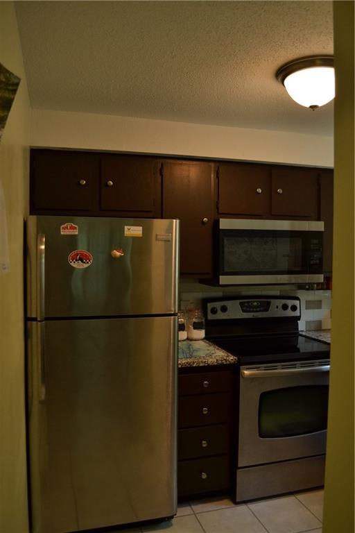 25 Lawrence Street, Unit 2 Westbrook, ME 04092 - Photo 10 of 35 Photo