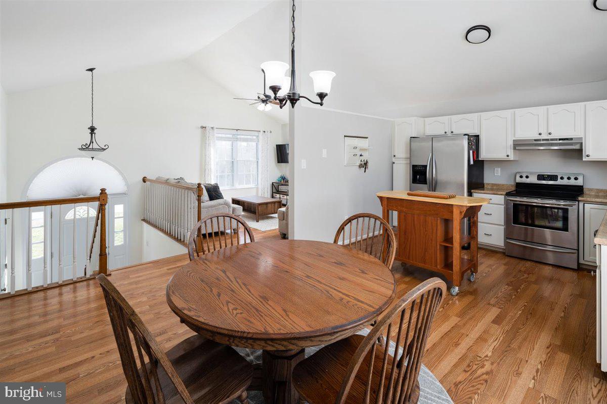 8656 Passapatanzy Road King George, VA 22485 - Photo 9 of 36 Gallery Image 9