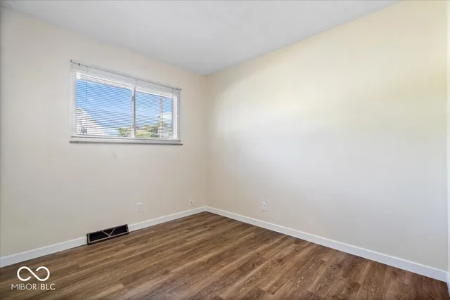 $245,000 | 325 North Center Street, Plainfield, IN 46168